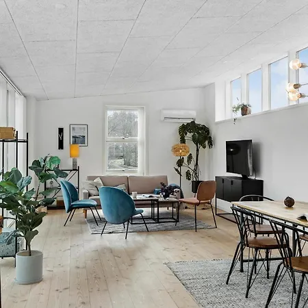 Cozy In Aakirkeby With Wifi